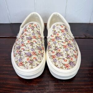 Vans Classic Slip-On Floral Canvas Sneakers – Women’s 7.5 / Men’s 6
